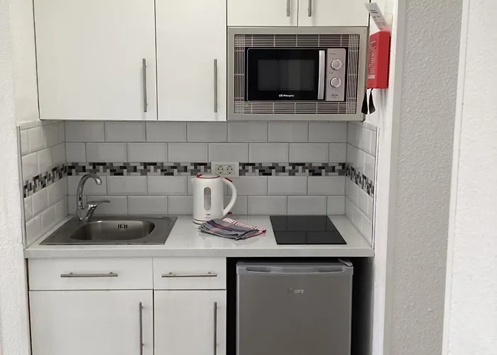 公寓 Estupendo Estudio En Castle Harbour Cristianos 洛斯克里斯蒂亚诺斯