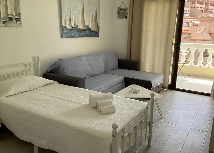 Estupendo Estudio En Castle Harbour Cristianos