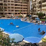 Estupendo Estudio En Castle Harbour Cristianos *