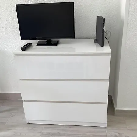 Estupendo Estudio En Castle Harbour Cristianos